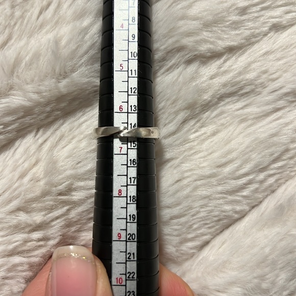 Silver and Jade ring - Picture 11 of 11